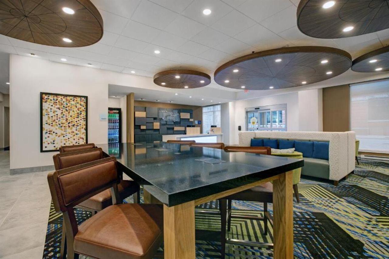 Holiday Inn Express - Milwaukee Downtown By Ihg Exterior foto